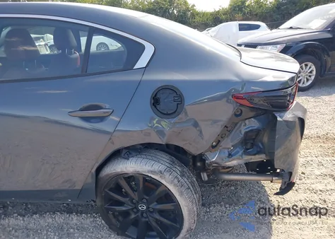 2024 Mazda Mazda3 2.5 S Carbon Edition z USA, uszkodzony, nr VIN 3MZBPBCM2RM423412